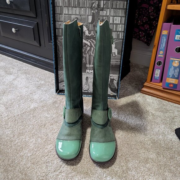 John Fluevog - Carol Boot (US 9) - Picture 3 of 8